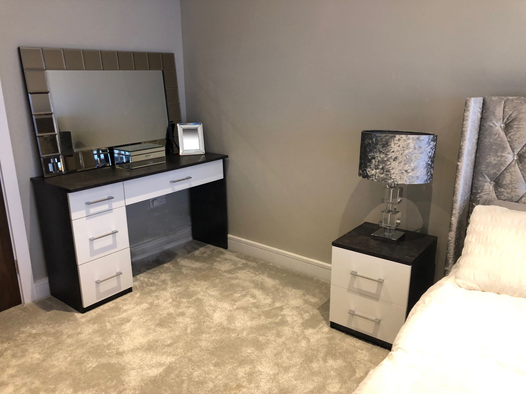 elegant matching bedroom furniture dressing table and bedside tables